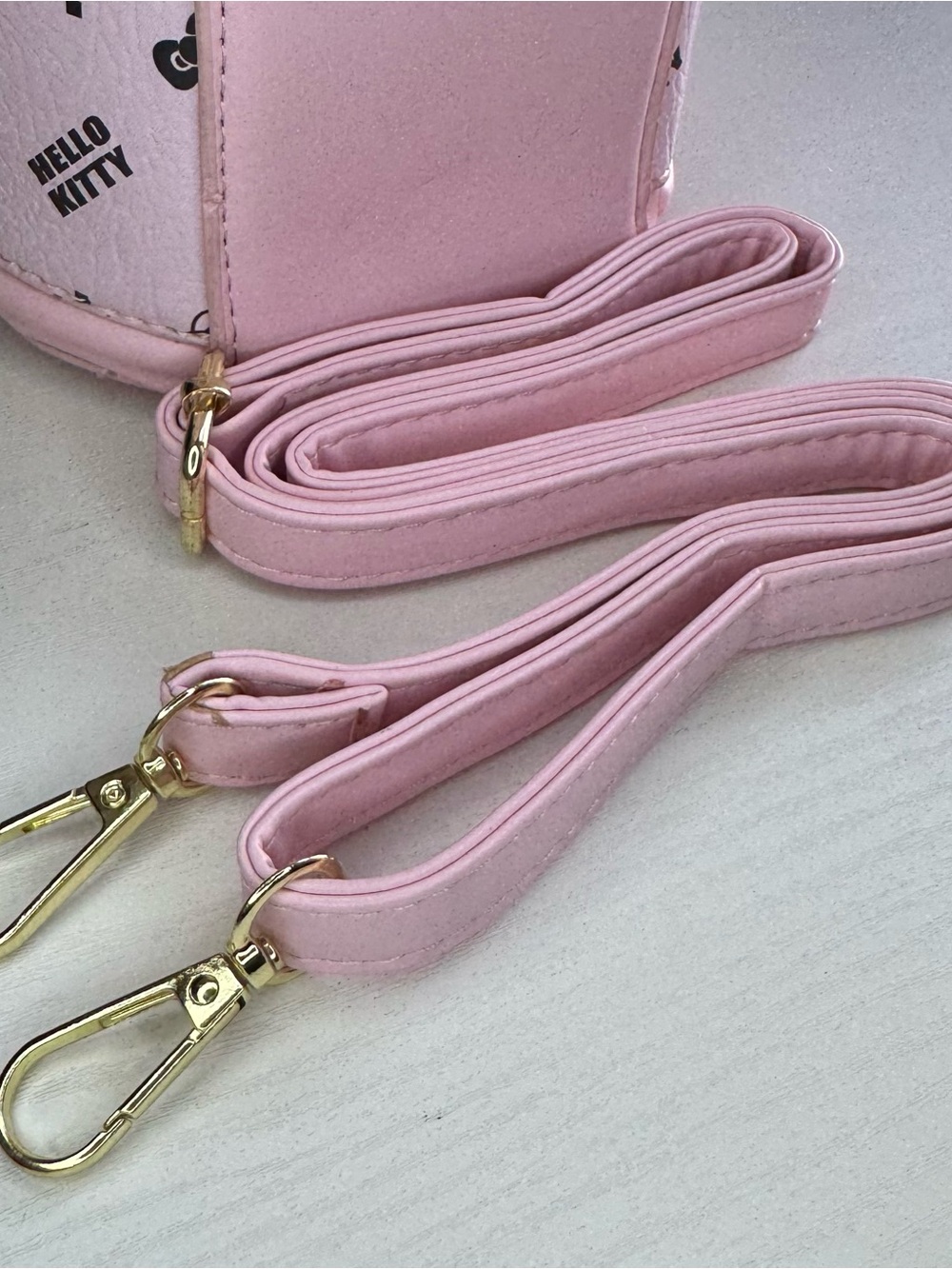 Hello Kitty Light Cylinder Tube Crossbody Case with Monogram Motif - Picture 5 of 6